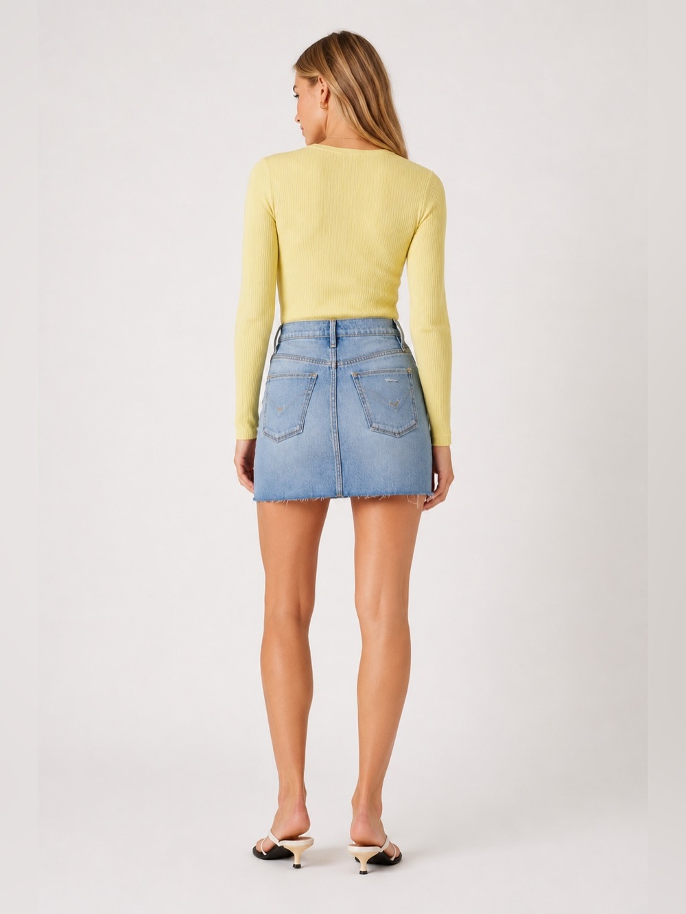 Hudson The Viper Skirt in Cirrus/Size 25 - Picture 2 of 10